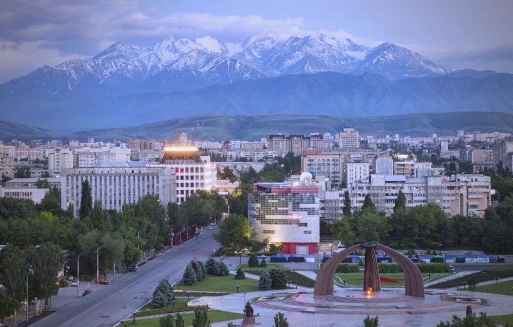 吉尔吉斯斯坦 vs 格鲁吉亚试管助孕选择指南 费用 / 成功率全解析